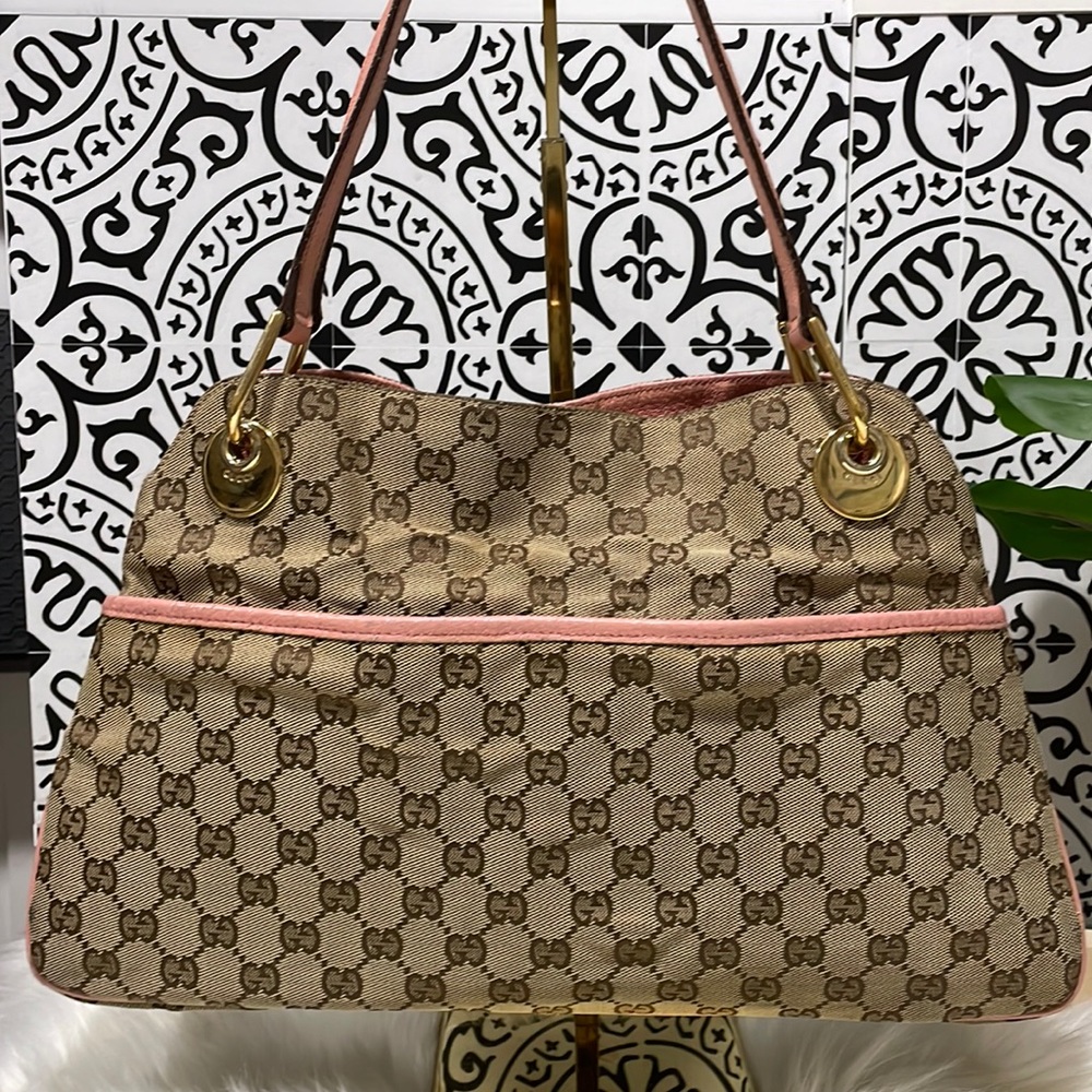 (MT111) Authentic GUCCI Eclipse Shoulder Bag